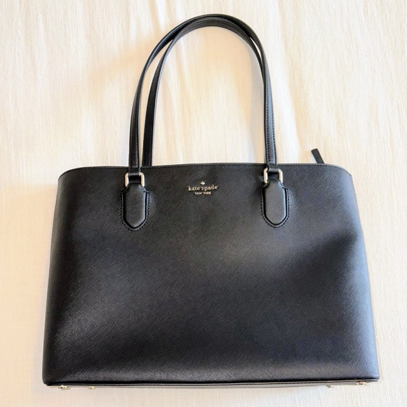 Kate Spade Tote - Picture 1 of 6
